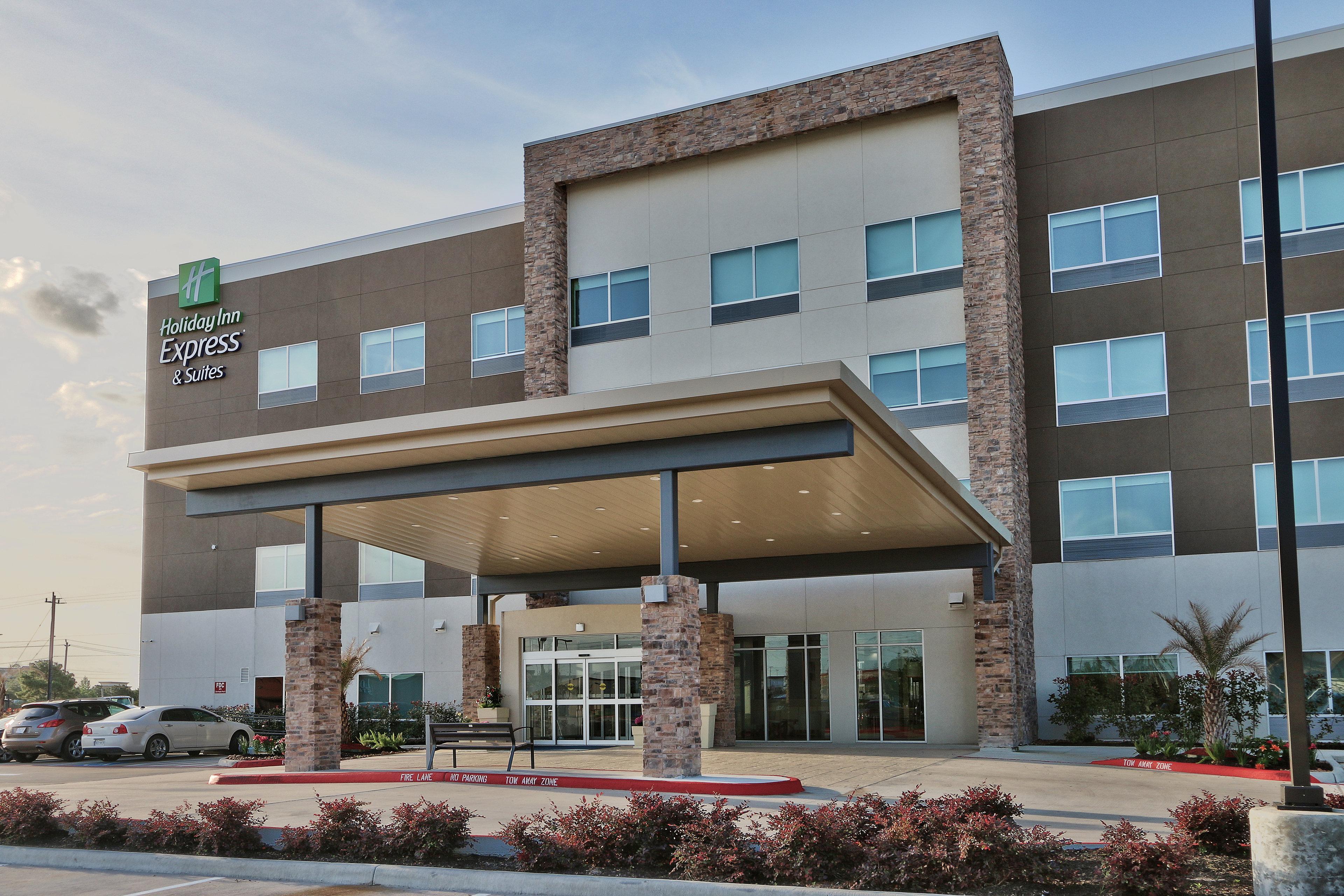 Holiday Inn Express & Suites - Houston East - Beltway 8 By Ihg Cloverleaf Екстериор снимка
