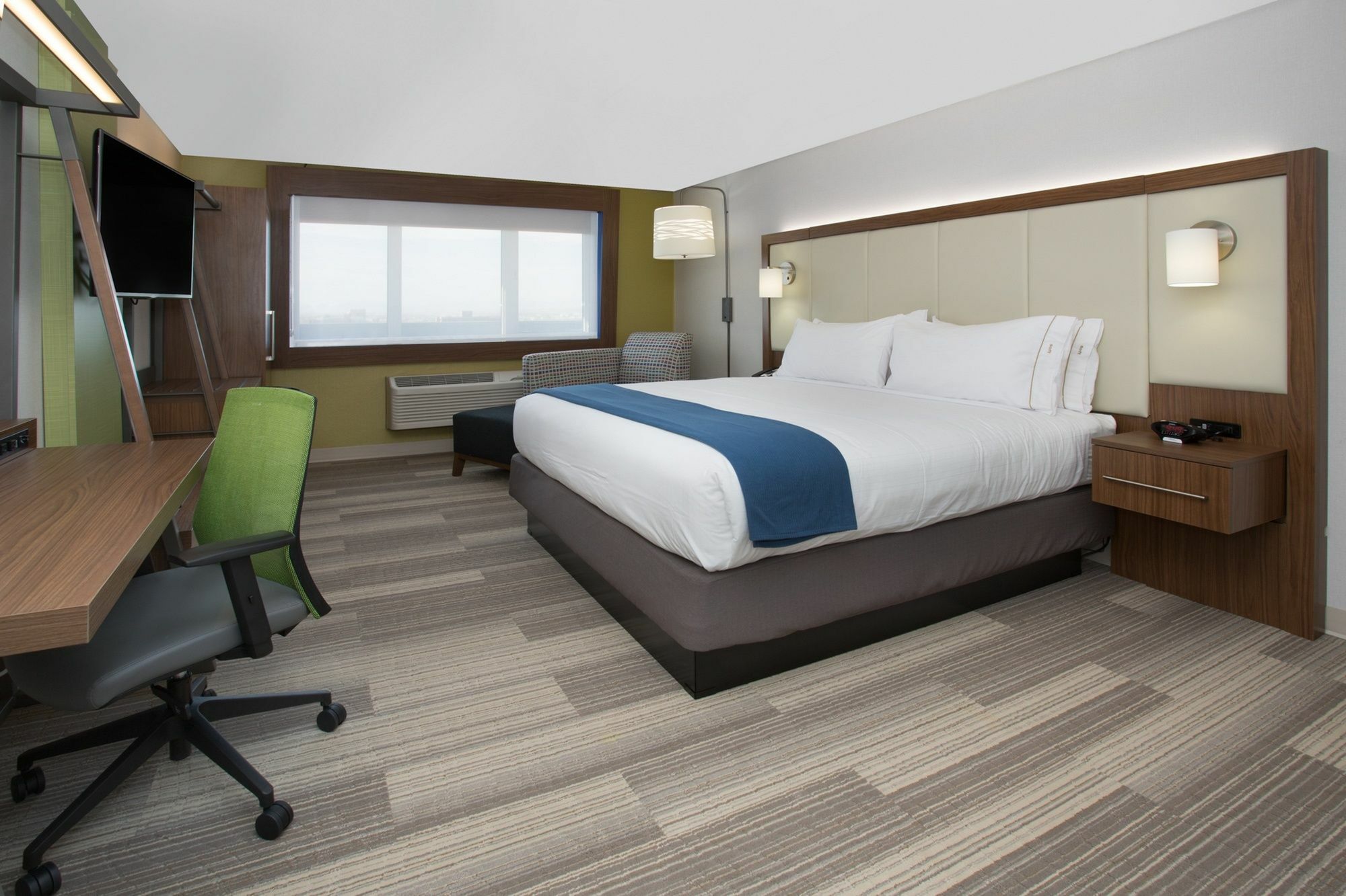 Holiday Inn Express & Suites - Houston East - Beltway 8 By Ihg Cloverleaf Екстериор снимка